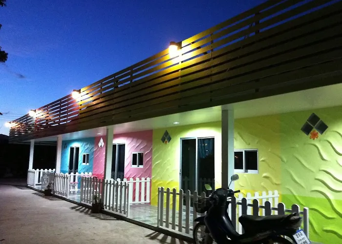 โบ๊ทเฮ้าส์รีสอร์ท สวนผึ้ง